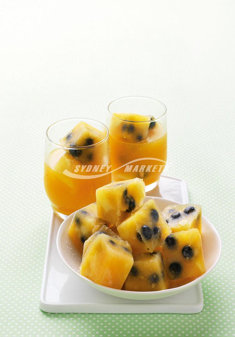 Iced orange, pineapple & berry cubes